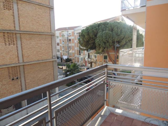Appartamento in vendita di 93 m² in Via Sbarre Inferiori, 379