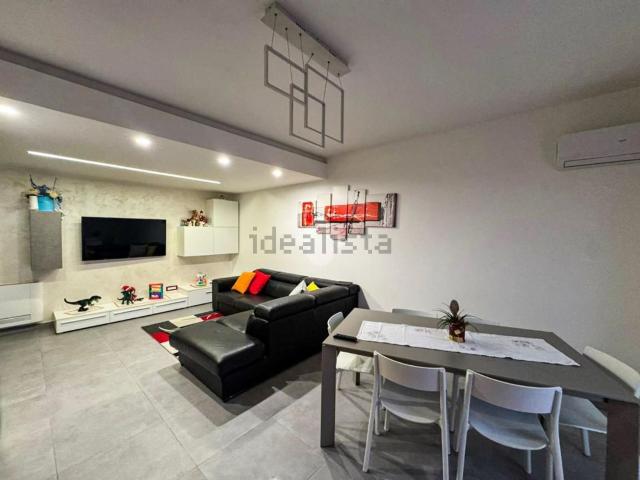Appartamento in vendita di 93 m² in Via Sicilia