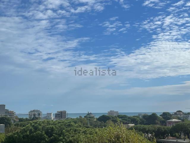 Appartamento in vendita di 93 m² in Viale Minghetti