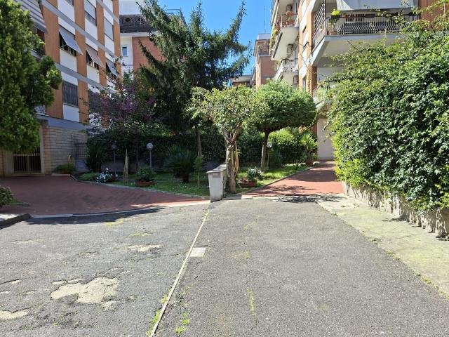 Appartamento in vendita di 93 m² in Viale dei Colli Portuensi, 224