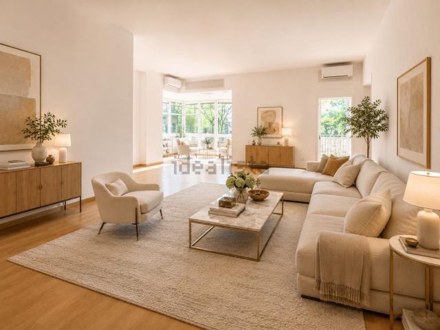 Appartamento in vendita di 93 m² in Viale Tunisia, 43
