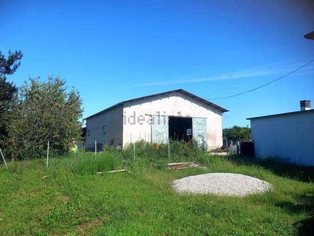 Appartamento in vendita di 900 m² in Via Giarette