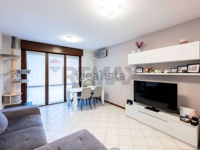 Appartamento in vendita di 90 m² in Borgo Palazzo, 167