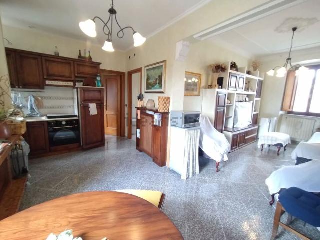 Appartamento in vendita di 90 m² in Borgo Vecchio, 12