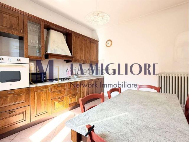 Appartamento in vendita di 90 m² in Circonvallazione Sinistra