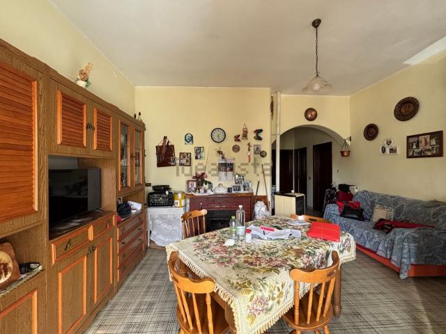 Appartamento in vendita di 90 m² in Contrada Aradonica, 7