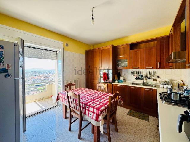 Appartamento in vendita di 90 m² in Contrada Petrara, 50