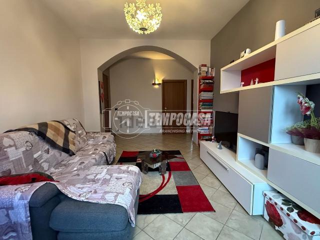 Appartamento in vendita di 90 m² in Corso Alba, 280