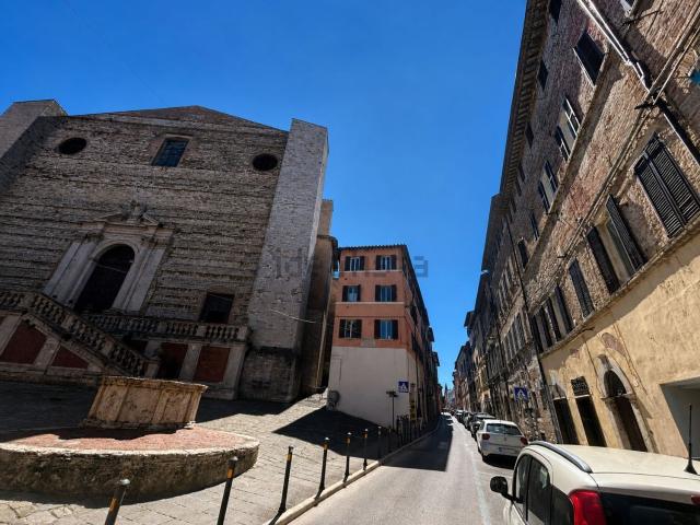 Appartamento in vendita di 90 m² in Corso Cavour, 71