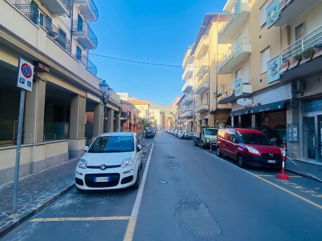 Appartamento in vendita di 90 m² in Corso Dante Alighieri, 193