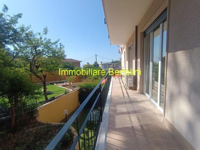Appartamento in vendita di 90 m² in Corso degli Inglesi, 630