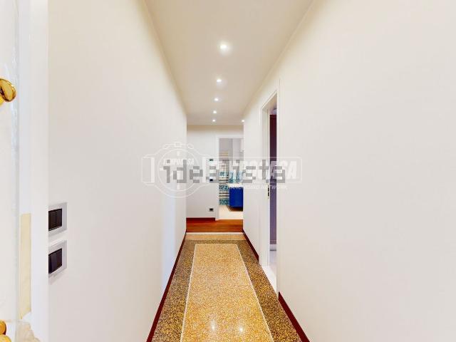 Appartamento in vendita di 90 m² in Corso Giacomo Matteotti, 41