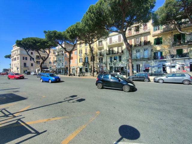 Appartamento in vendita di 90 m² in Corso Giacomo Matteotti
