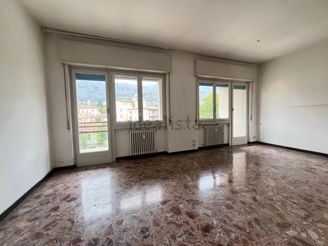 Appartamento in vendita di 90 m² in Corso Giuseppe Garibaldi, 14