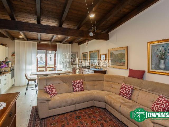 Appartamento in vendita di 90 m² in Corso Sempione, 35