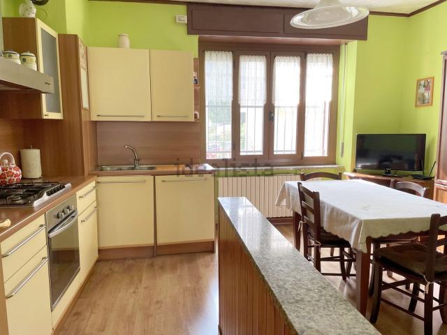 Appartamento in vendita di 90 m² in Frazione Bulliana, 140