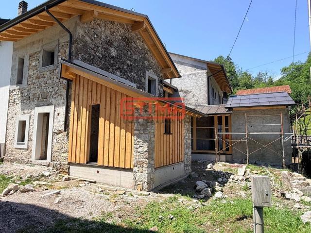 Appartamento in vendita di 90 m² in Località Molassa