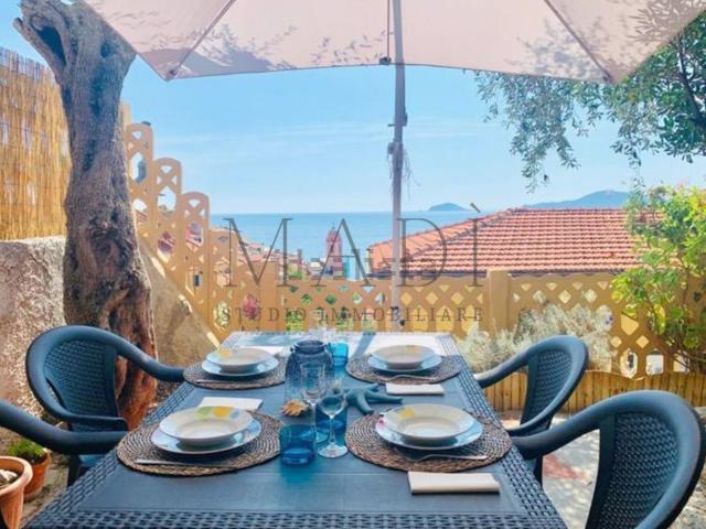 Appartamento in vendita di 90 m² in Località Fiascherino