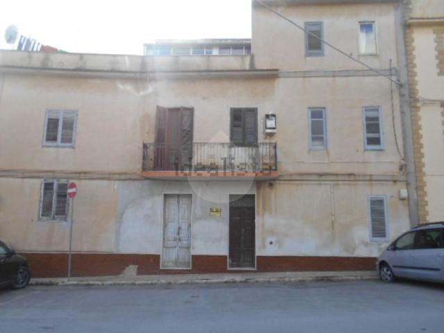 Appartamento in vendita di 90 m² in Piazza Archimede, 5
