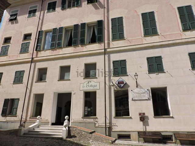Appartamento in vendita di 90 m² in Piazza Garibaldi, 7