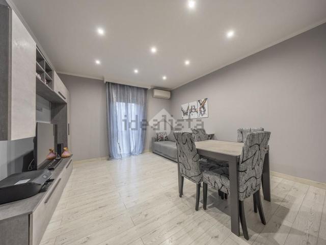 Appartamento in vendita di 90 m² in Piazza Punto Togliatti, 1
