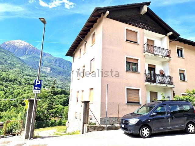 Appartamento in vendita di 90 m² in Piazza Roncas, 7