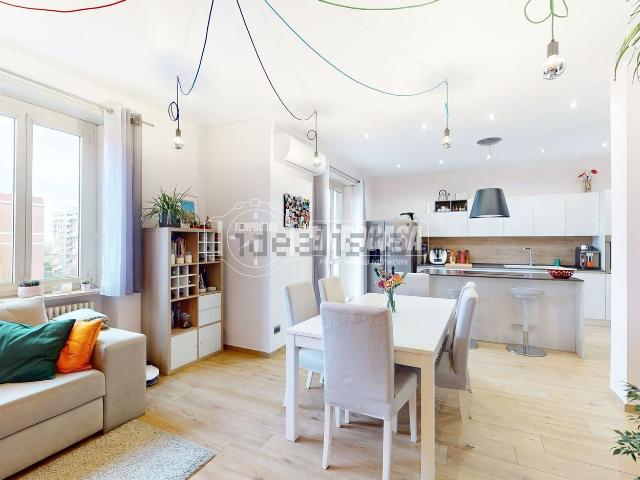 Appartamento in vendita di 90 m² in Strada Torino, 5