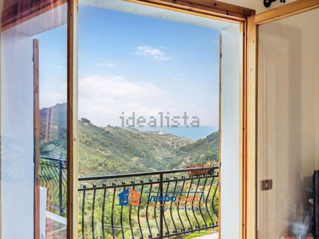 Appartamento in vendita di 90 m² in Strada Verezzo