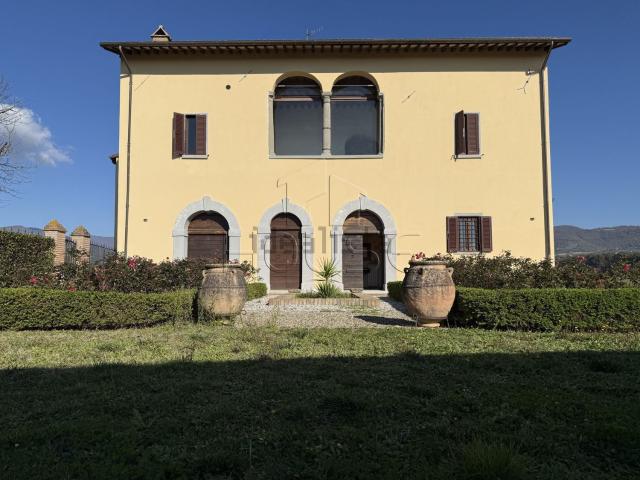 Appartamento in vendita di 90 m² in Strada Comunale di Mezzatorre
