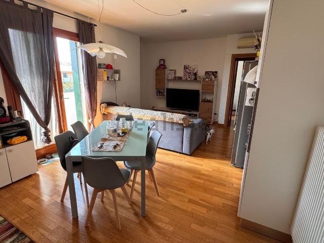 Appartamento in vendita di 90 m² in Strada di Canizzano