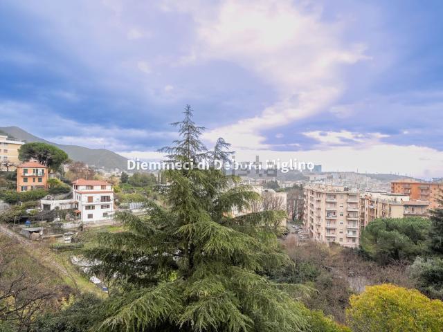Appartamento in vendita di 90 m² in Salita Cataldi, 24