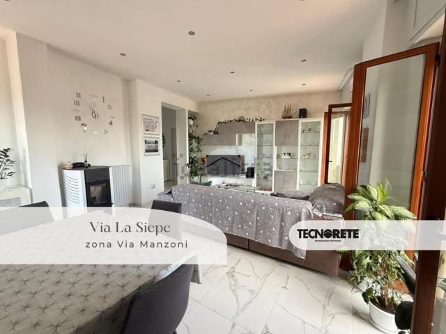 Appartamento in vendita di 90 m² in Vico La Siepe, 25