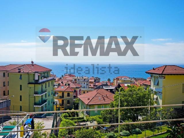 Appartamento in vendita di 90 m² in Vico Salvo, 8