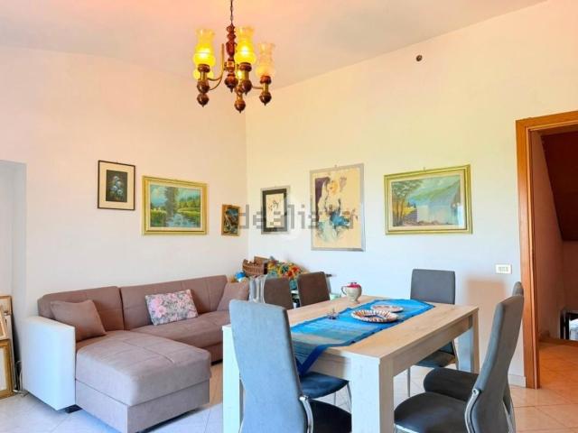 Appartamento in vendita di 90 m² in Vicolo Savoia, 13