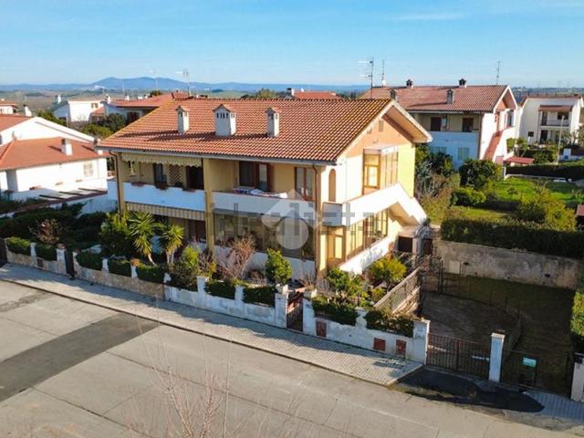 Appartamento in vendita di 90 m² in Via Tacito, 40