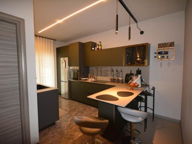 Appartamento in vendita di 90 m² in Via Terni