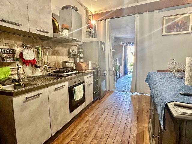 Appartamento in vendita di 90 m² in Via Testaccio di Sotto