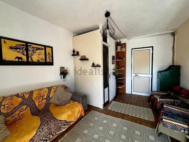 Appartamento in vendita di 90 m² in Via Testaccio di Sotto