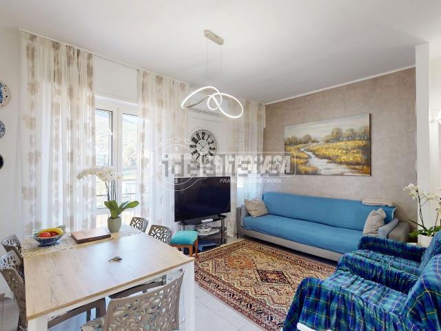 Appartamento in vendita di 90 m² in Via Tiziano, 4