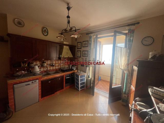 Appartamento in vendita di 90 m² in Via Tommaso Natale, 87
