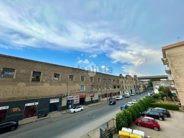 Appartamento in vendita di 90 m² in Via Traccia a Poggioreale, 541