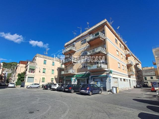 Appartamento in vendita di 90 m² in Via Traiano, 8