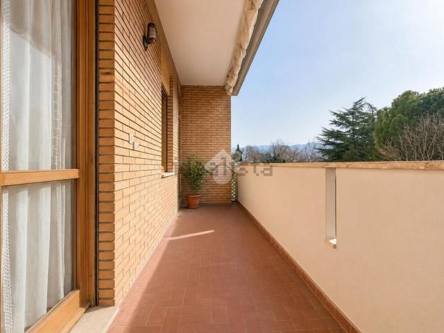 Appartamento in vendita di 90 m² in Via Tre Venezie, 1