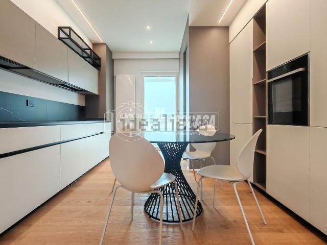 Appartamento in vendita di 90 m² in Via Tripoli