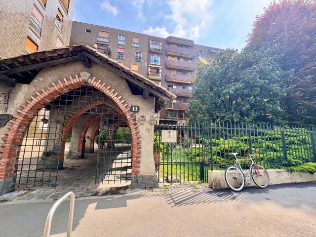 Appartamento in vendita di 90 m² in Via Val di Sole, 11