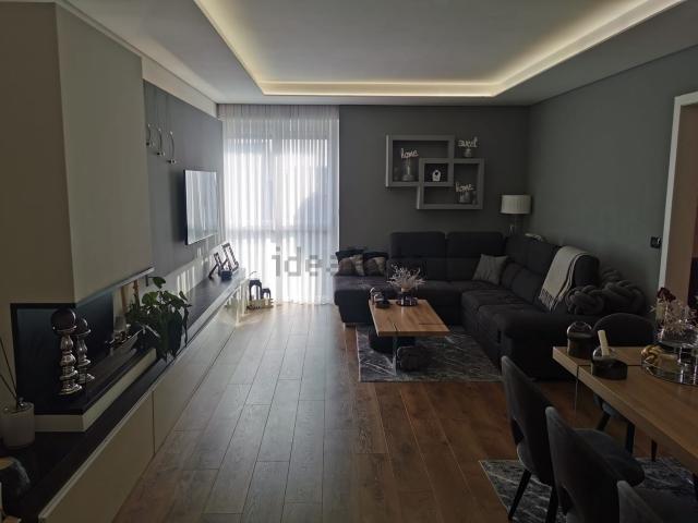 Appartamento in vendita di 90 m² in Via Velso Mucci