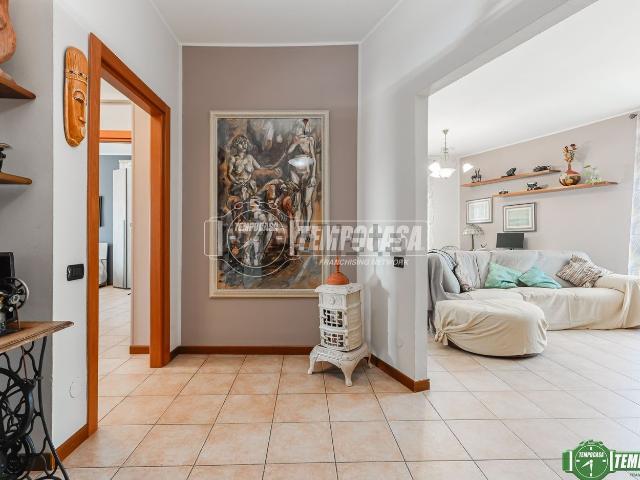 Appartamento in vendita di 90 m² in Via Vertua A 3
