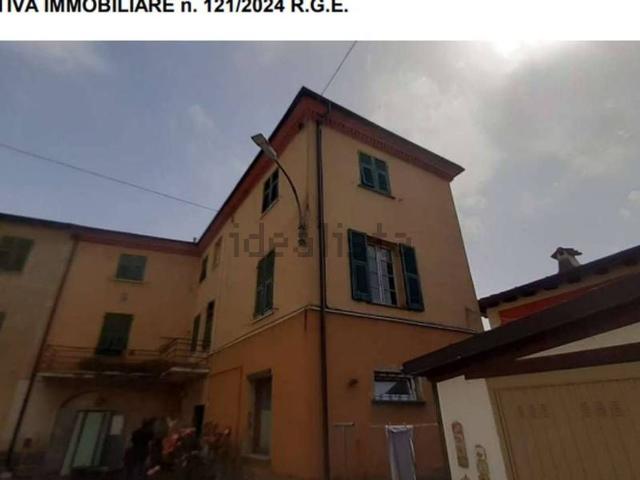 Appartamento in vendita di 90 m² in Via Vescovi