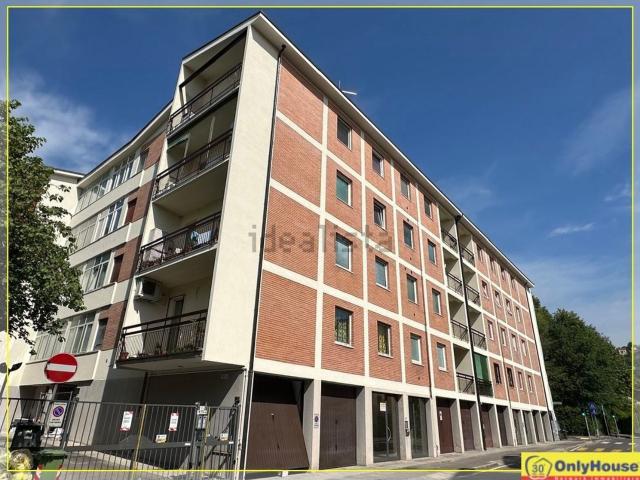 Appartamento in vendita di 90 m² in Via Vincenzo Bonomini, 11