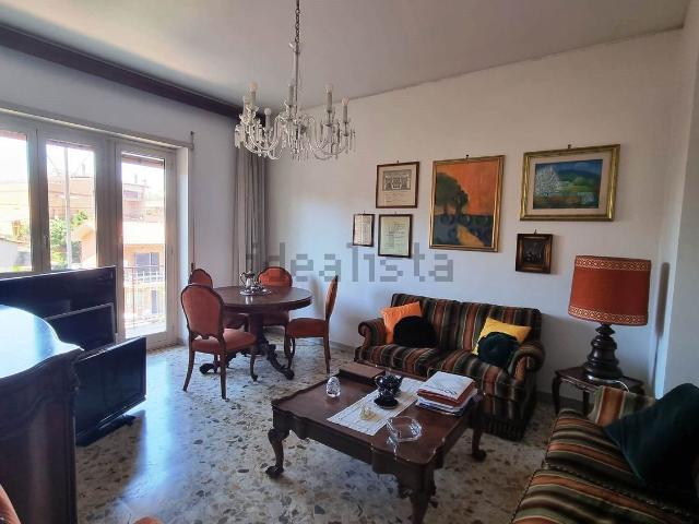 Appartamento in vendita di 90 m² in Via Vibio Mariano